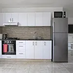 אדום 179, דירות נופש
