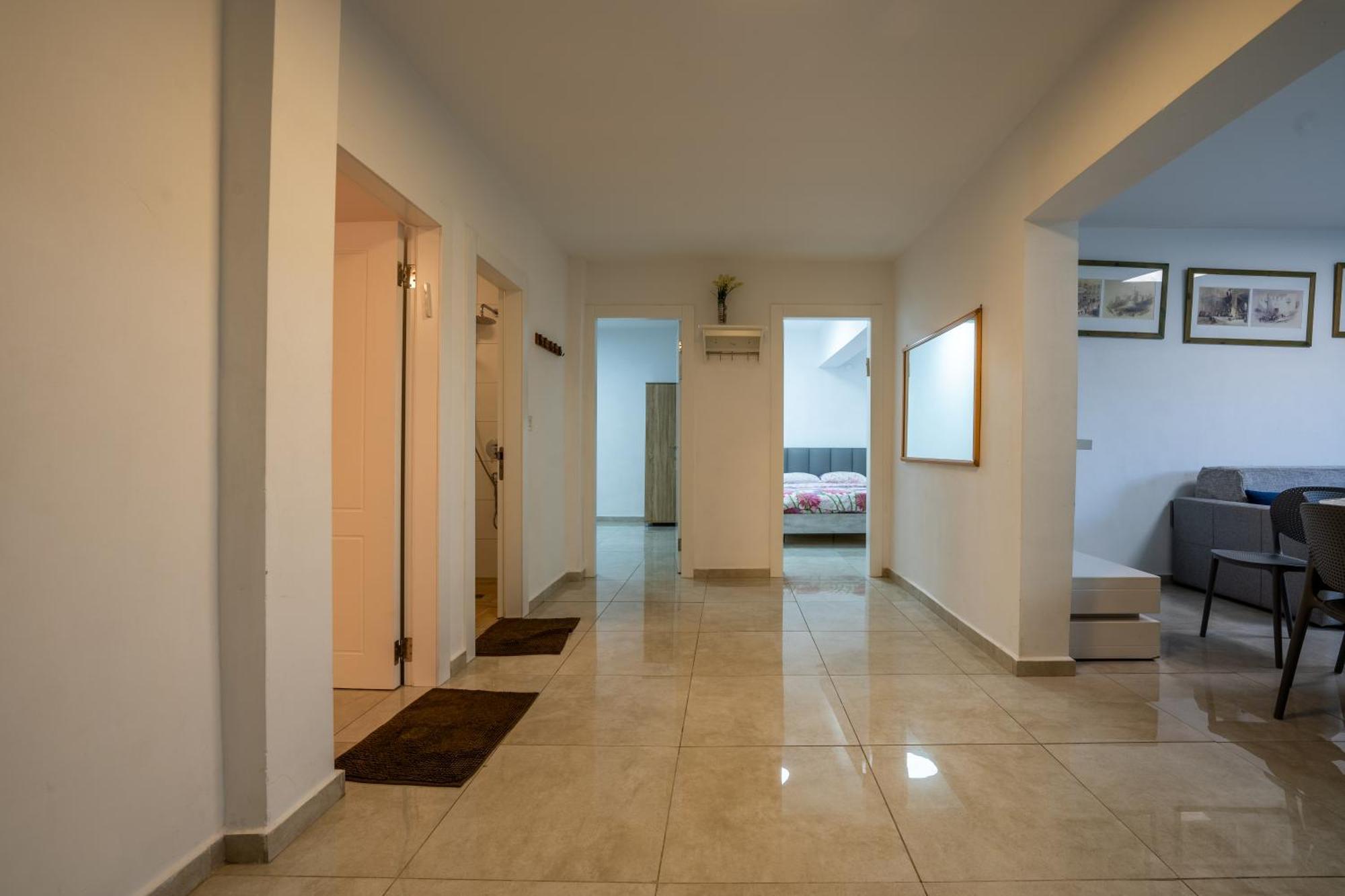 אדום 179, נופש Holiday home